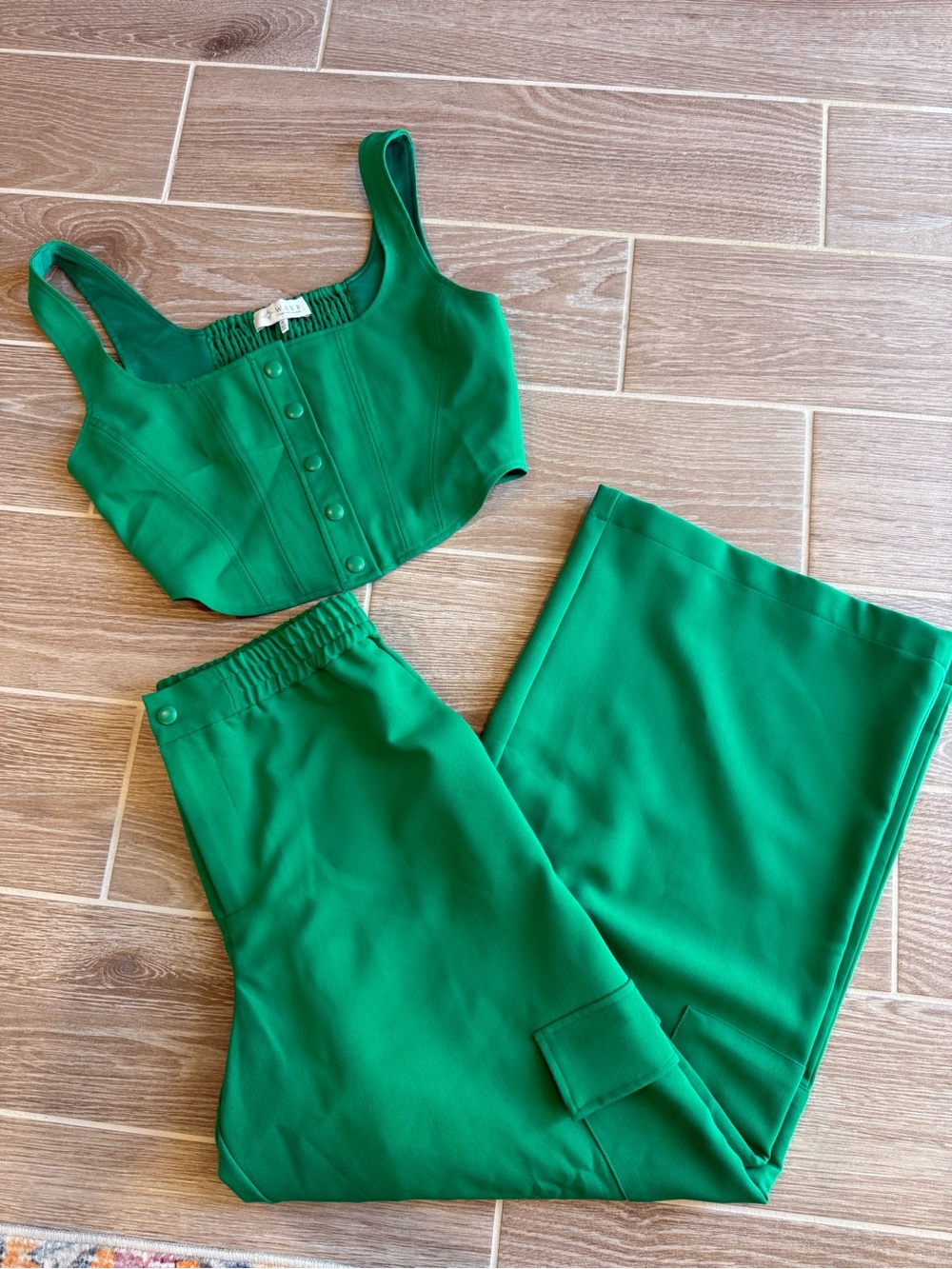 WAYF Green Two-Piece Crop Top & Wide-Leg Pants Set